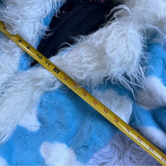 🪻[ Dolls Kill ] x dELiA*s Dreamscape Love Faux Fur Cloud Print Coat Festival - Picture 10 of 13